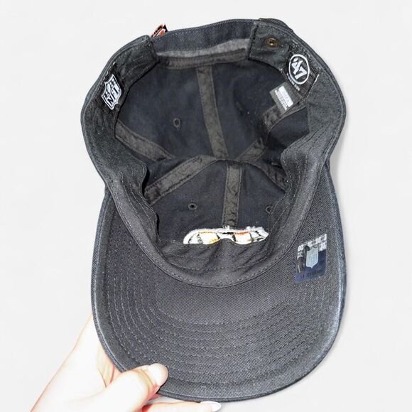 NFL Cincinnati Bengals Black Adjustable Hat with Embroidered B Logo - Picture 3 of 6